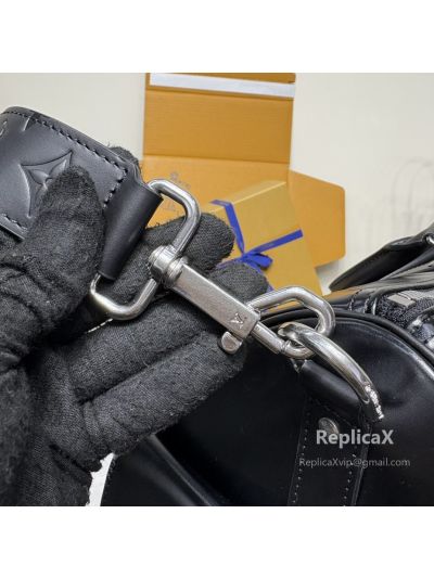 Louis Vuitton Speedy M13992 in black epi leather