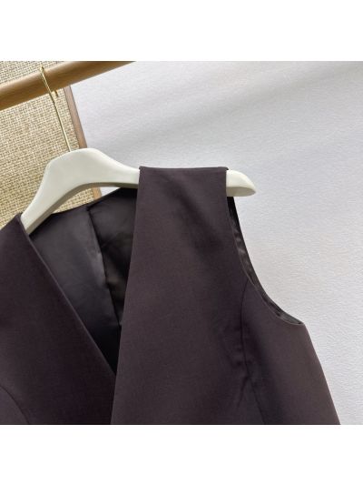 Brunello Cucinelli Sleeveless Pleated Set in Black