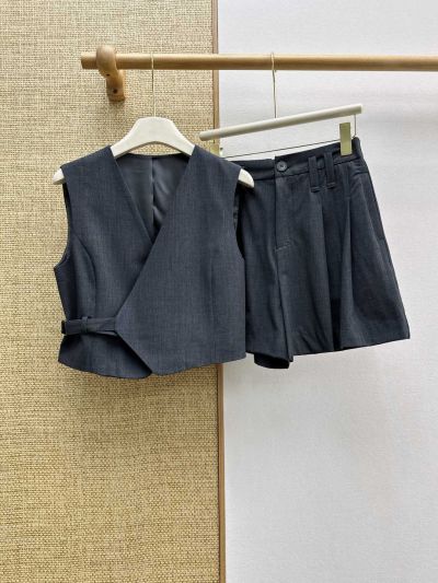 Brunello Cucinelli Sleeveless Pleated Set in Navy