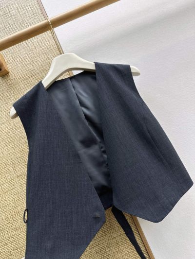 Brunello Cucinelli Sleeveless Pleated Set in Navy