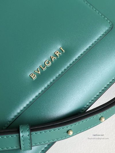 Bvlgari Serpenti Forever Medium Top Handle Bag Emerald Green Calfskin