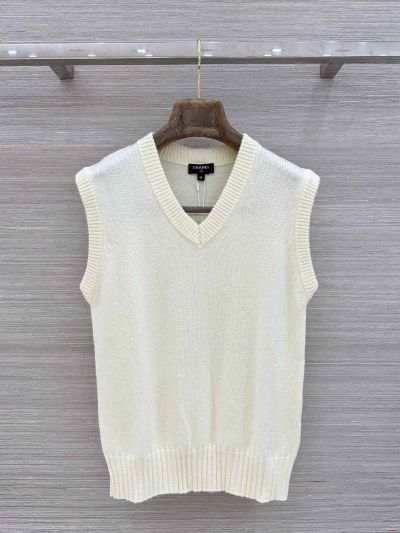 Chanel Cashmere Sleeveless Top in White