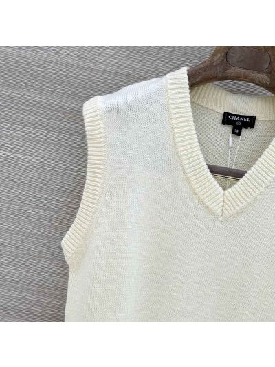 Chanel Cashmere Sleeveless Top in White