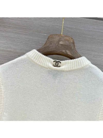 Chanel Cashmere Sleeveless Top in White