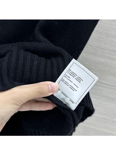 Chanel Cashmere V-Neck Top in Navy