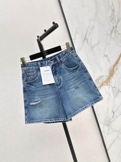 Chanel Denim Button-Front Pants in Blue
