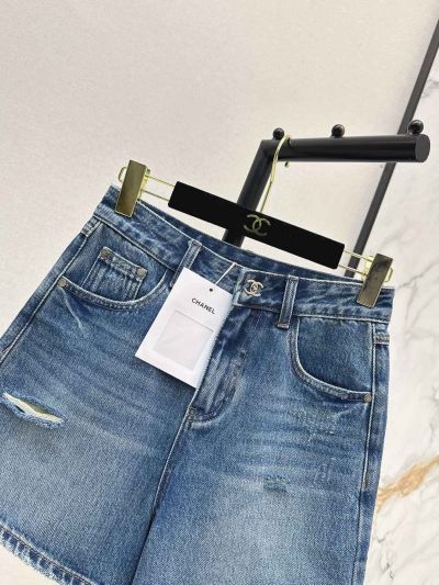 Chanel Denim Button-Front Pants in Blue