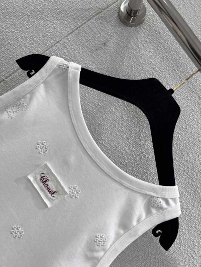 Chanel Embroidered Crew Neck Top in White