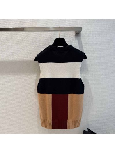 Chanel Sleeveless Contrast-Trim Knit Top in Multicolor