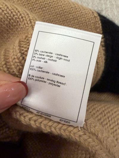 Chanel Sleeveless Contrast-Trim Knit Top in Multicolor