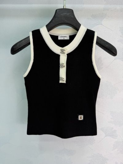 Chanel Sleeveless Contrast-Trim Top in White and Black