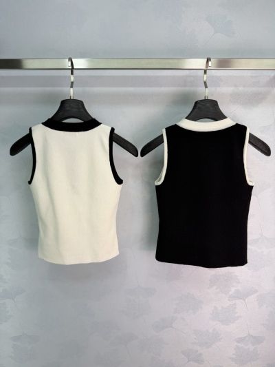 Chanel Sleeveless Contrast-Trim Top in White and Black