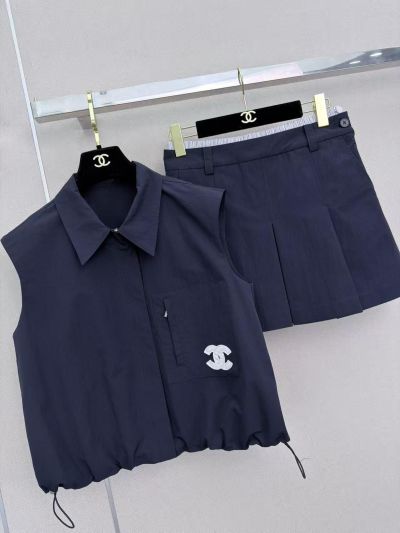 Chanel Sleeveless Cropped Set in Navy and Light Gray