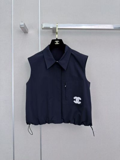 Chanel Sleeveless Cropped Set in Navy and Light Gray