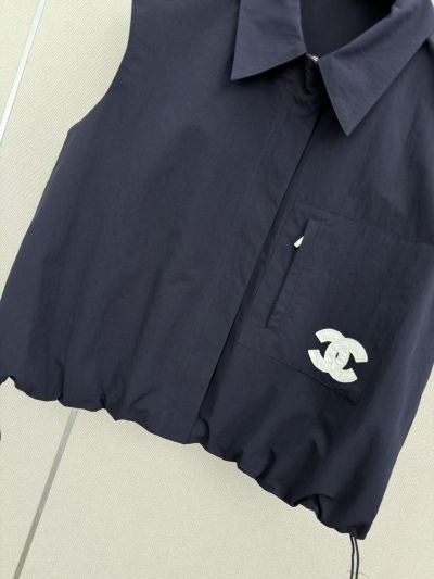 Chanel Sleeveless Cropped Set in Navy and Light Gray