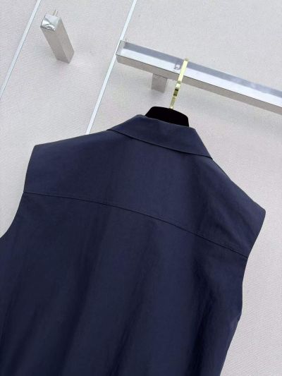 Chanel Sleeveless Cropped Set in Navy and Light Gray