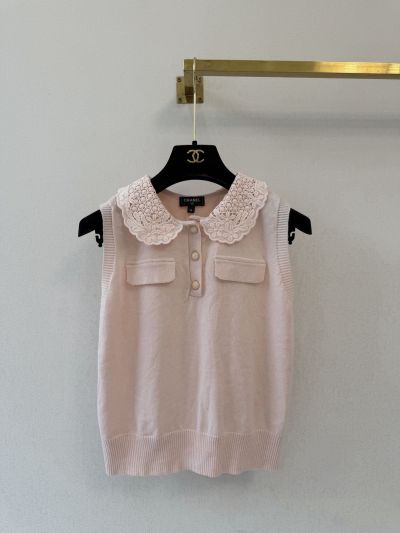 Chanel Sleeveless Lace Set in Pink
