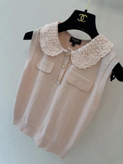Chanel Sleeveless Lace Set in Pink