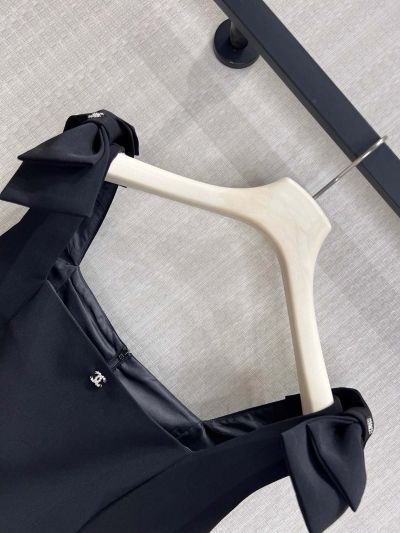 Chanel Square Neck Bow Top in Black and White