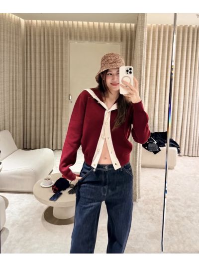 Chanel Sweatshirt
