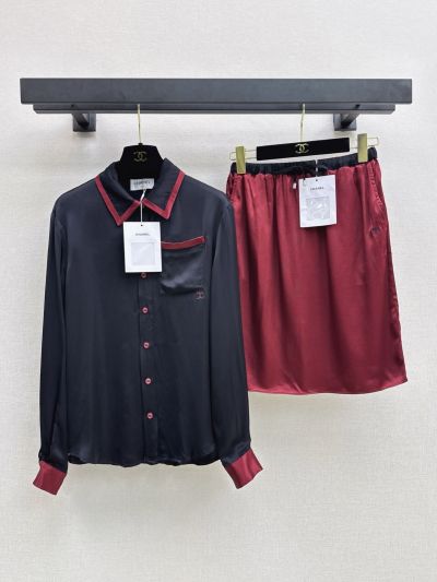 Chanel Turn-Down Collar Long Sleeve Shirt in Navy and Red