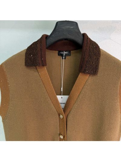 Chanel Turn-Down Collar Sleeveless Vest in Brown and Beige