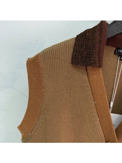 Chanel Turn-Down Collar Sleeveless Vest in Brown and Beige