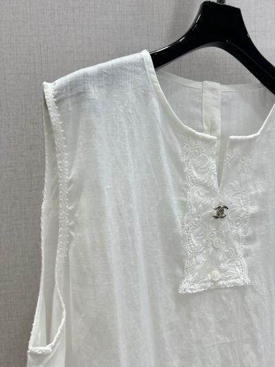Chanel V-Neck Sleeveless Pants in White