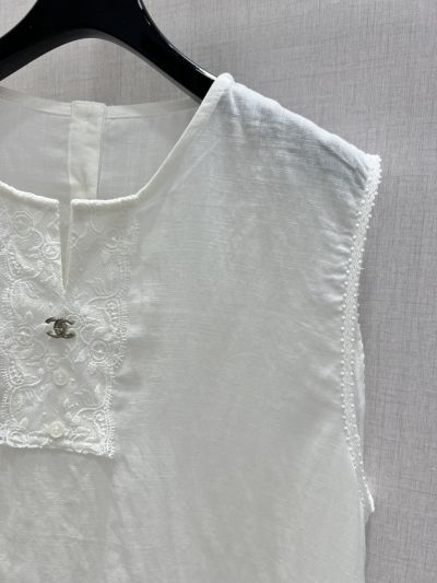 Chanel V-Neck Sleeveless Pants in White