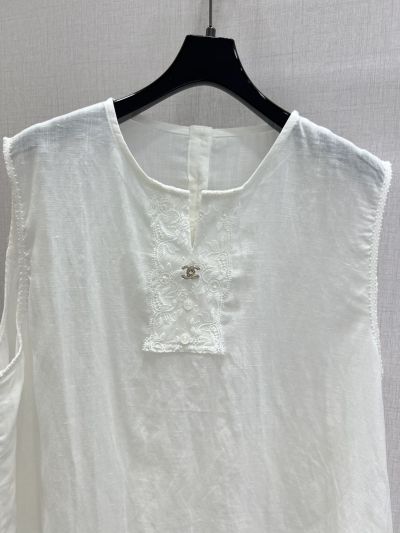 Chanel V-Neck Sleeveless Pants in White