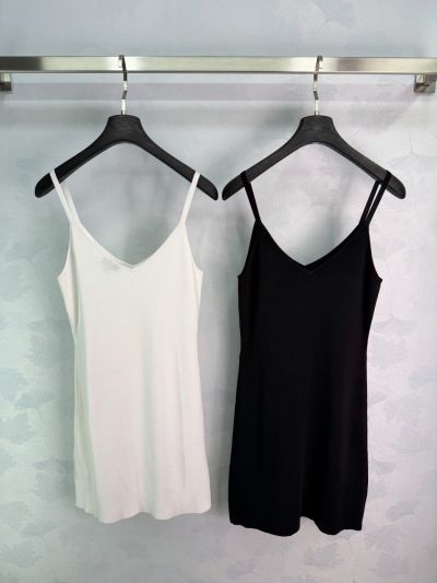 Chanel V-Neck Sleeveless Top