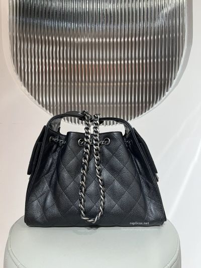 Chanel 25bag Small Black Caviar Aged Silver Hardware