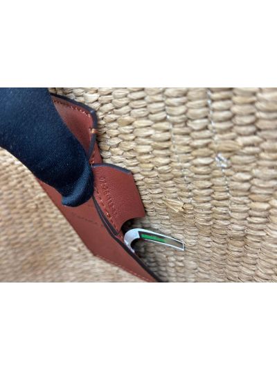 Chloe Large Horse Medal Basket Natural Fibers Shoulder Bag Brown - Detail view 9