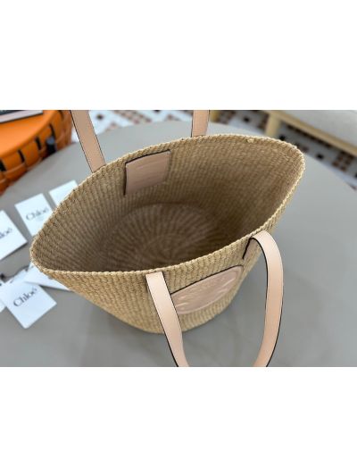 Chloe Large Horse Medal Basket Natural Fibers Shoulder Bag Pink - Detail view 7