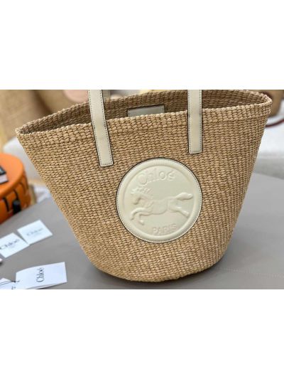 Chloe Large Horse Medal Basket Natural Fibers Shoulder Bag White - Detail view 2