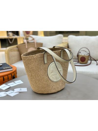 Chloe Large Horse Medal Basket Natural Fibers Shoulder Bag White - Detail view 3