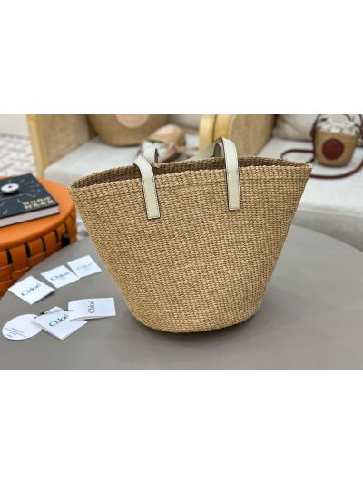 Chloe Large Horse Medal Basket Natural Fibers Shoulder Bag White - Detail view 5