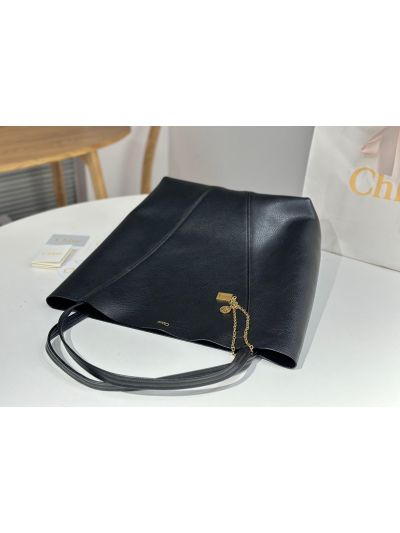 Chloe Large Spin Tote Bag Black Grained Calfskin Leather - Detail view 3