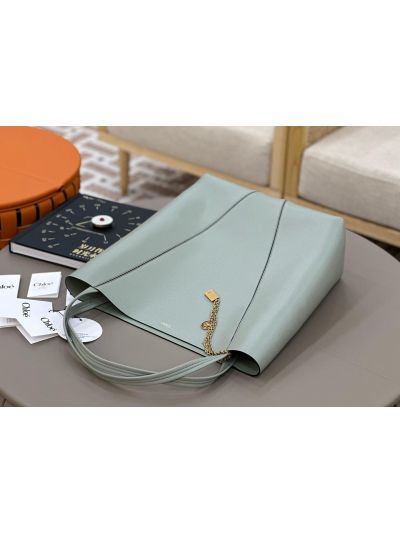 Chloe Large Spin Tote Bag Light Blue Grained Calfskin Leather - Detail view 4