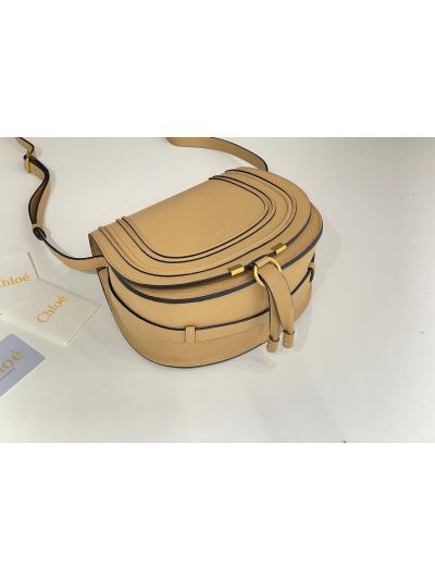 Chloe Marcie Medium Saddle Shoulder Crossbody Bag Beige Grained Calfskin - Detail view 4