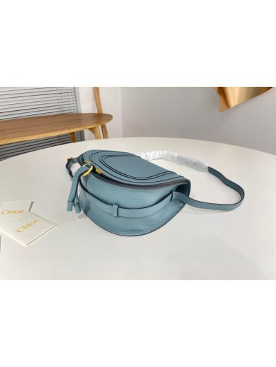 Chloe Marcie Medium Saddle Shoulder Crossbody Bag Light Blue Grained Calfskin - Detail view 4