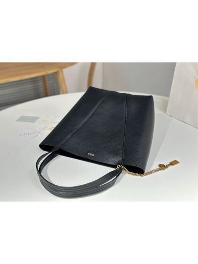 Chloe Medium Spin Tote Bag Black Grained Calfskin Leather - Detail view 5