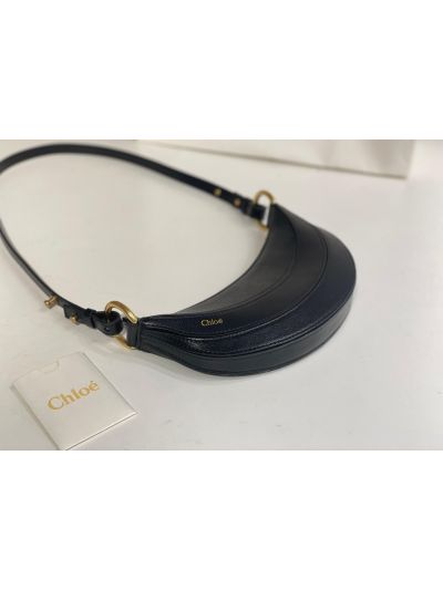 Chloe Mini Banana Shoulder Crossbody Bag Black Grained Leather - Detail view 5