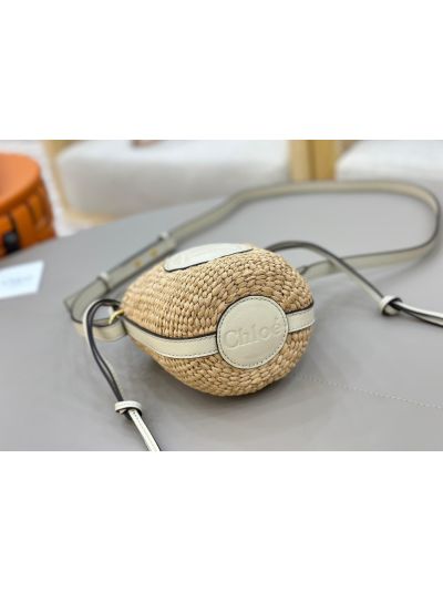 Chloe Mini Horse Medal Basket Natural Fibers Shoulder Crossbody Bag White - Detail view 6