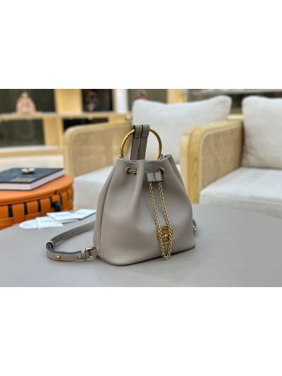 Chloe Small Bracelet Backpack Bag Gray Grained Leather - Detail view 3