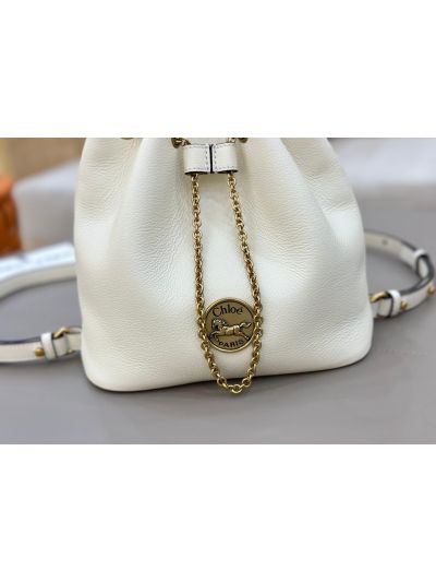 Chloe Small Bracelet Backpack Bag White Grained Leather - Detail view 3