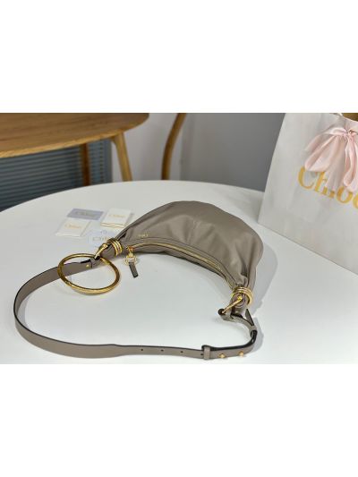 Chloe Small Bracelet Hobo Shoulder Crossbody Bag Gray Grained Leather - Detail view 6