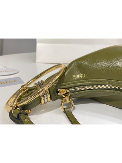 Chloe Small Bracelet Hobo Shoulder Crossbody Bag Green Grained Leather - Detail view 4
