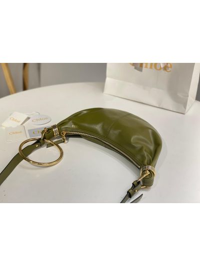 Chloe Small Bracelet Hobo Shoulder Crossbody Bag Green Grained Leather - Detail view 6