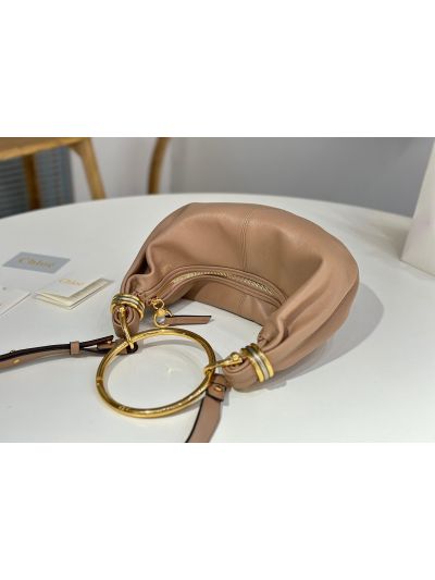 Chloe Small Bracelet Hobo Shoulder Crossbody Bag Nude Grained Leather - Detail view 4